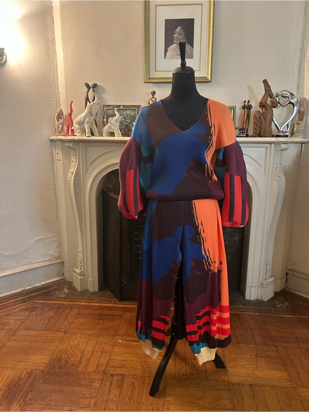 Colorblock Pleated Wide-Leg Pant Set in Orange, Blue & Burgundy